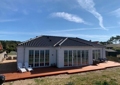 Et nyopført hus er flot i sig selv, men det er prikken over i’et der gør forskellen. Vi mener at vi har leveret prikken over i’et med en super flot proppet terrasse i Jatoba, som forhåbentlig er samlingspunktet for mange timers hygge.